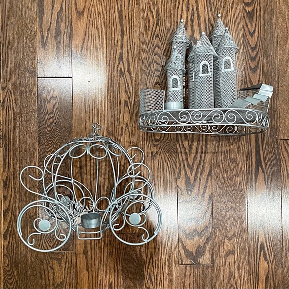 🚫SOLD🚫 {Disney} 2-Pc Tea Light Chariot, Castle - Picture 5 of 6